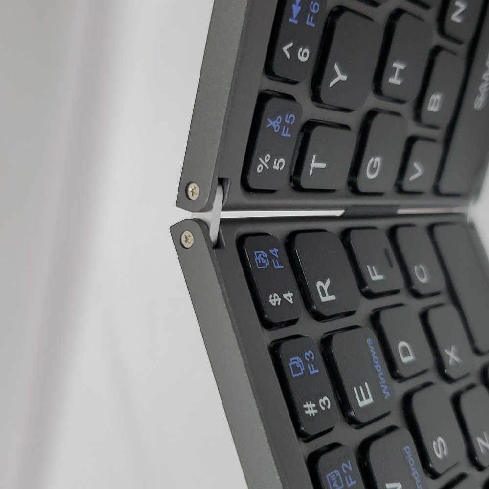 Samsers Foldable Bluetooth Keyboard With Touchpad, Full-Size Wireless ~ Black - Picture 10 of 16